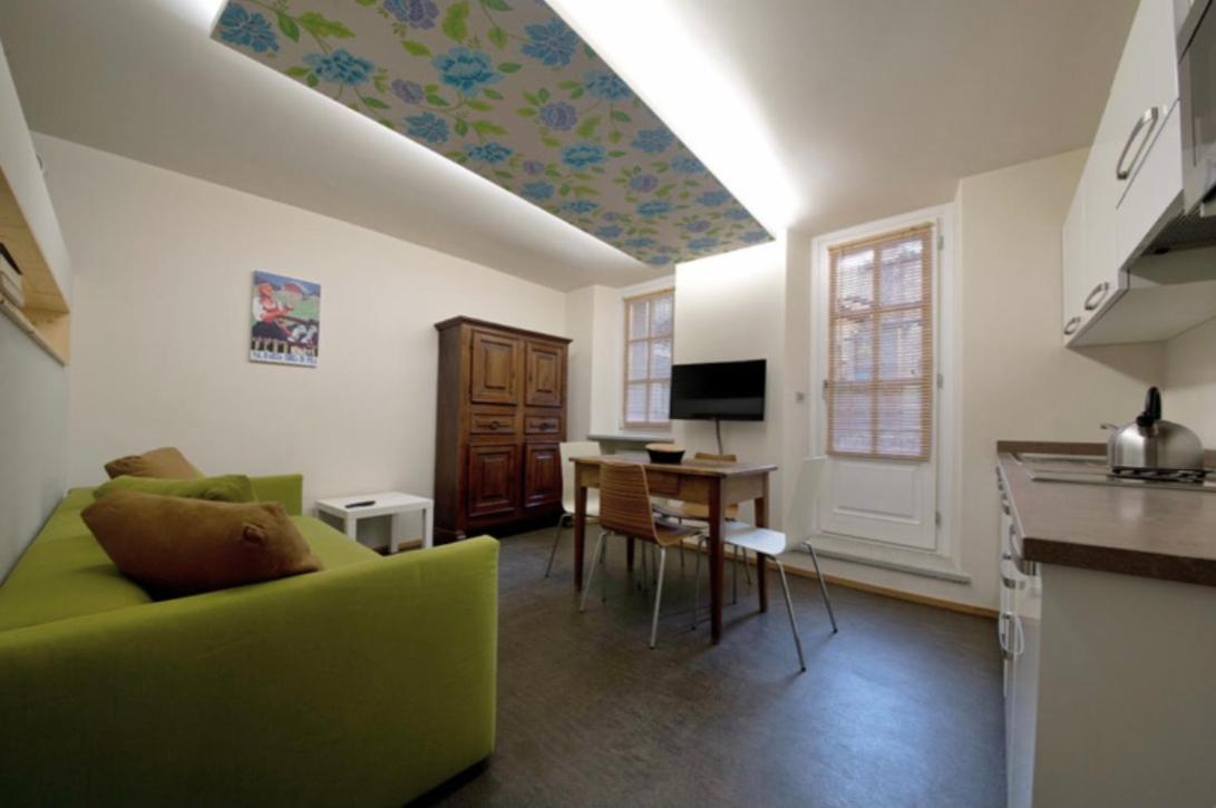 Aymon De Challant Appartement อาออสตา ภายนอก รูปภาพ